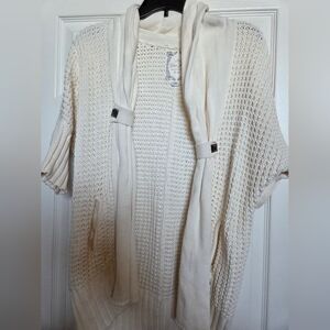 Guess Elegant Cream Women's Sweater